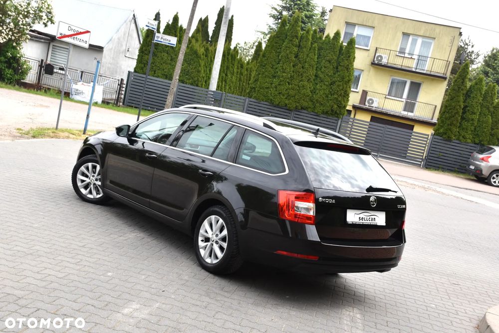 Skoda Octavia 1.6 TDI Sport Edition - 3
