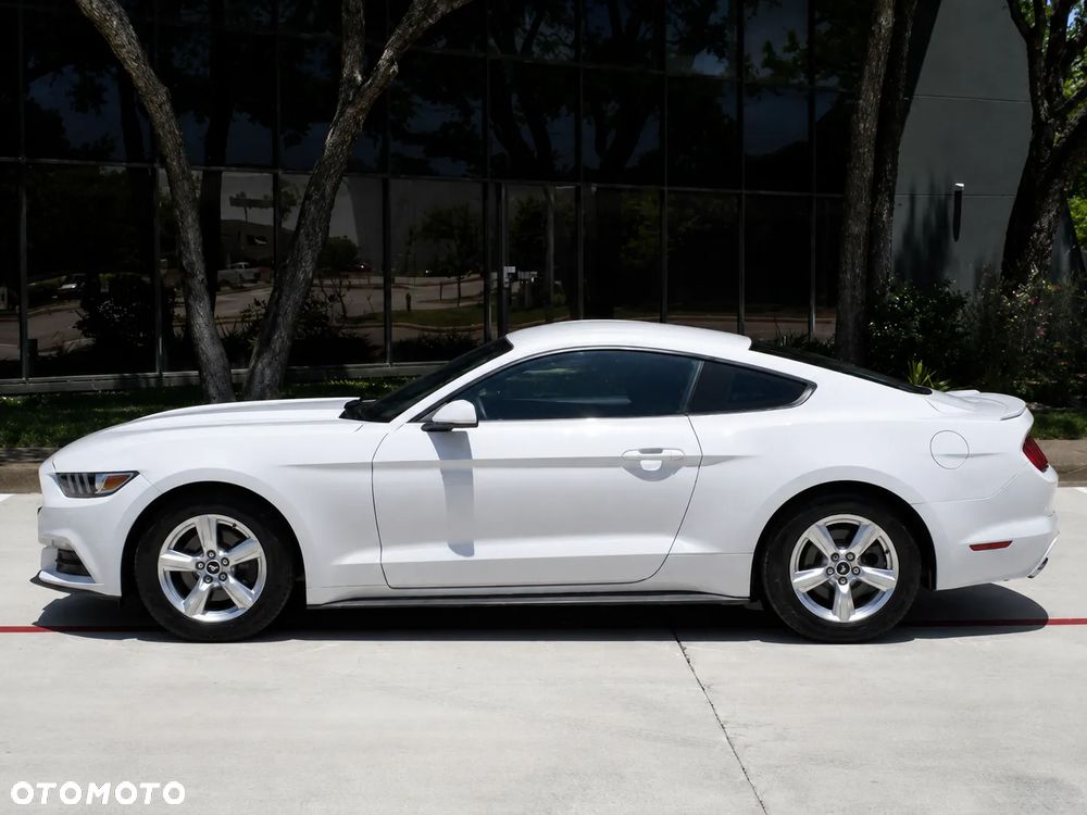 Ford Mustang 3.7 V6 Premium - 4