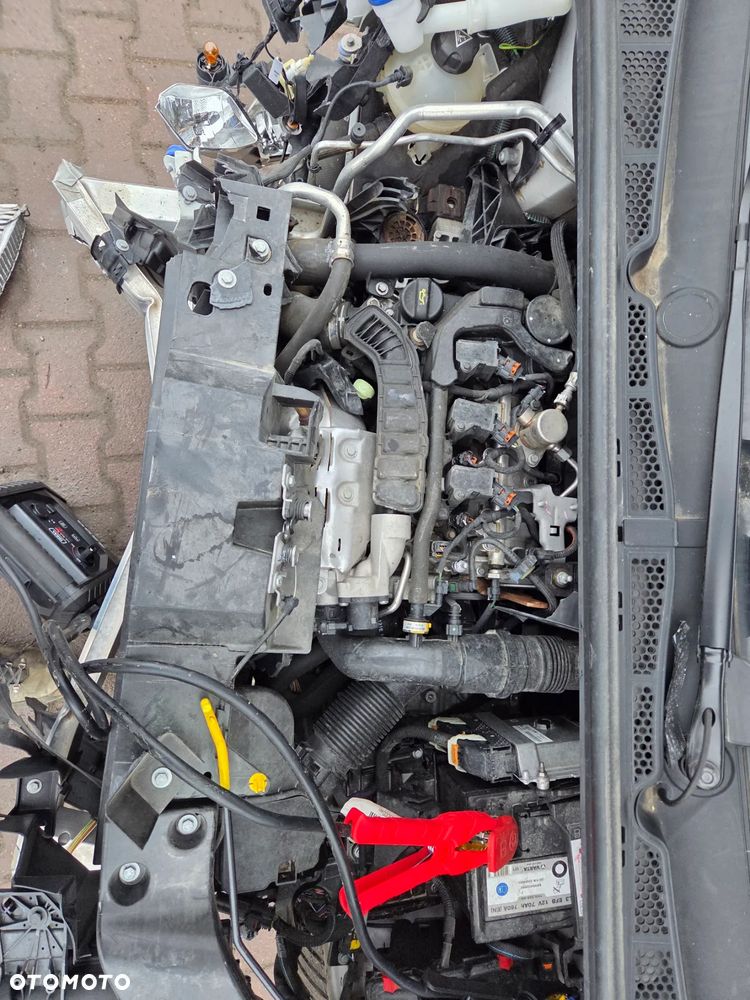 Peugeot PARTNER 1.2i 131KM - 13