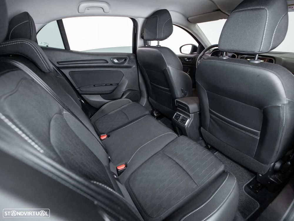 Renault Mégane 1.5 Blue dCi Limited - 11