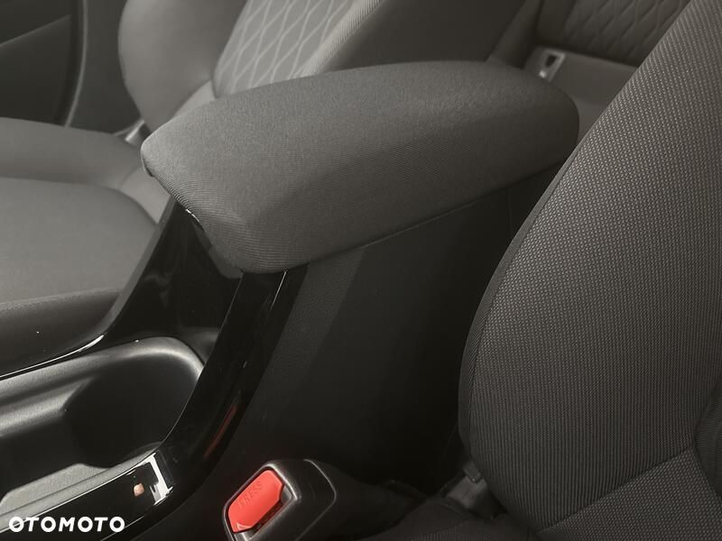 Toyota Corolla 1.8 Hybrid GPF Comfort - 18