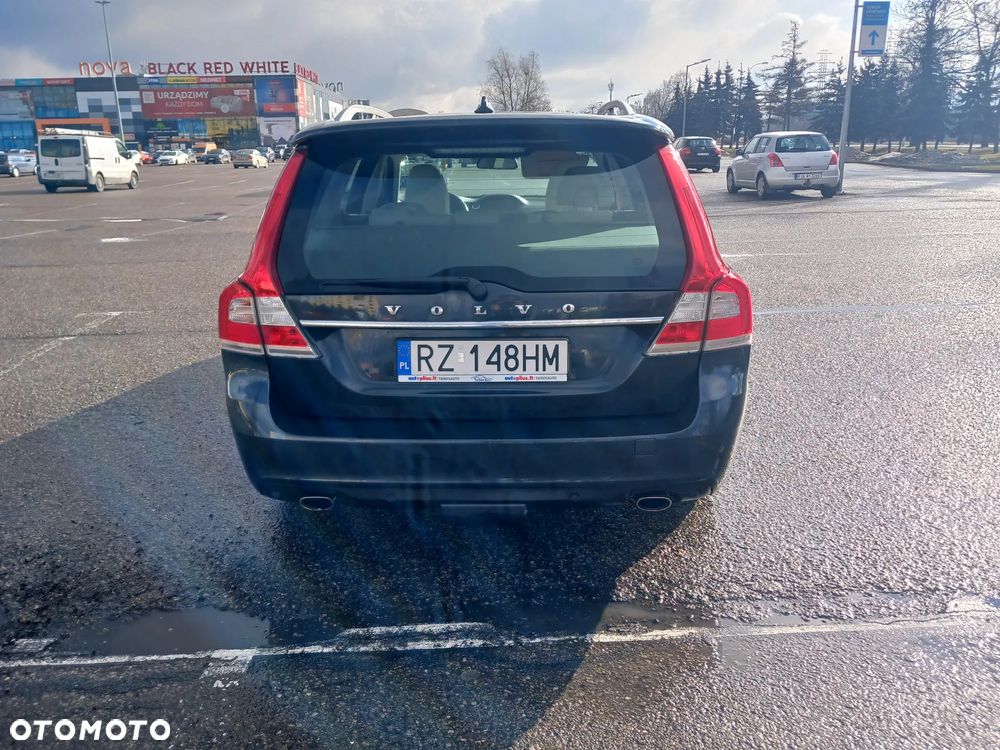 Volvo V70 D3 Kinetic - 6