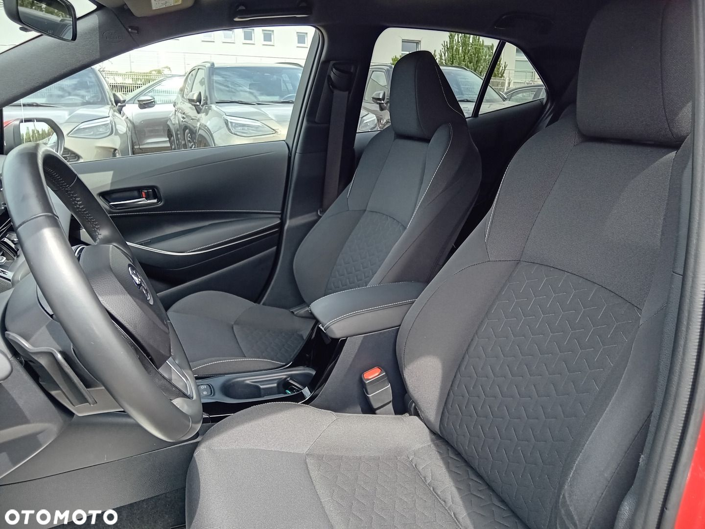 Toyota Corolla - 24