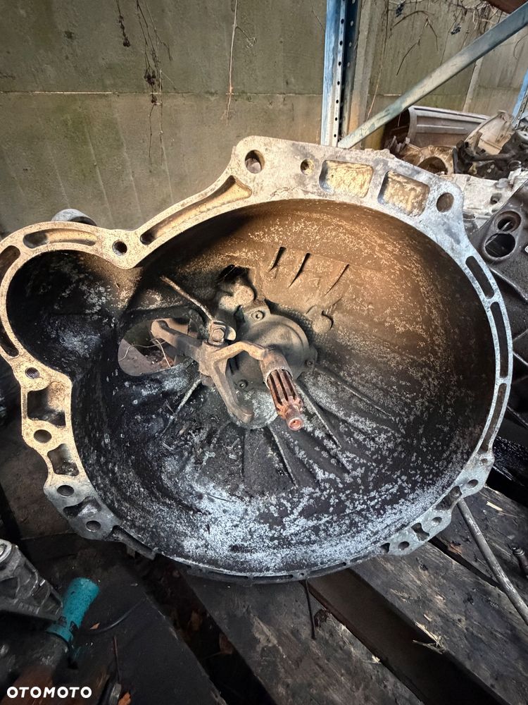 Skrzynia biegów Renault Mascott 3.0 DCI 09r 6S350 - 3