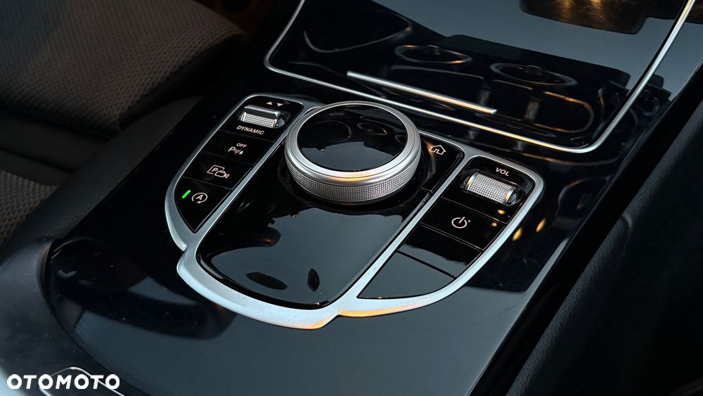 Mercedes-Benz Klasa C 200 9G-TRONIC Avantgarde - 23