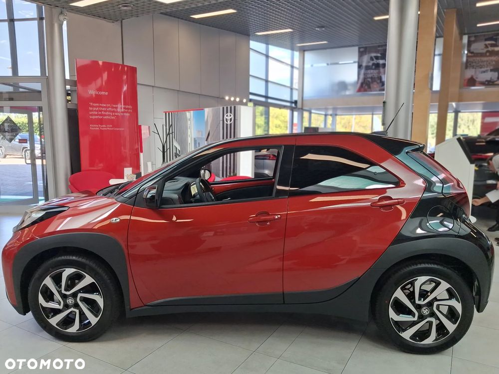 Toyota Aygo X 1.0 VVT-i Style - 3