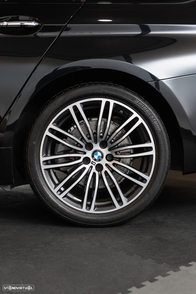 BMW 520 d Pack M Auto - 24