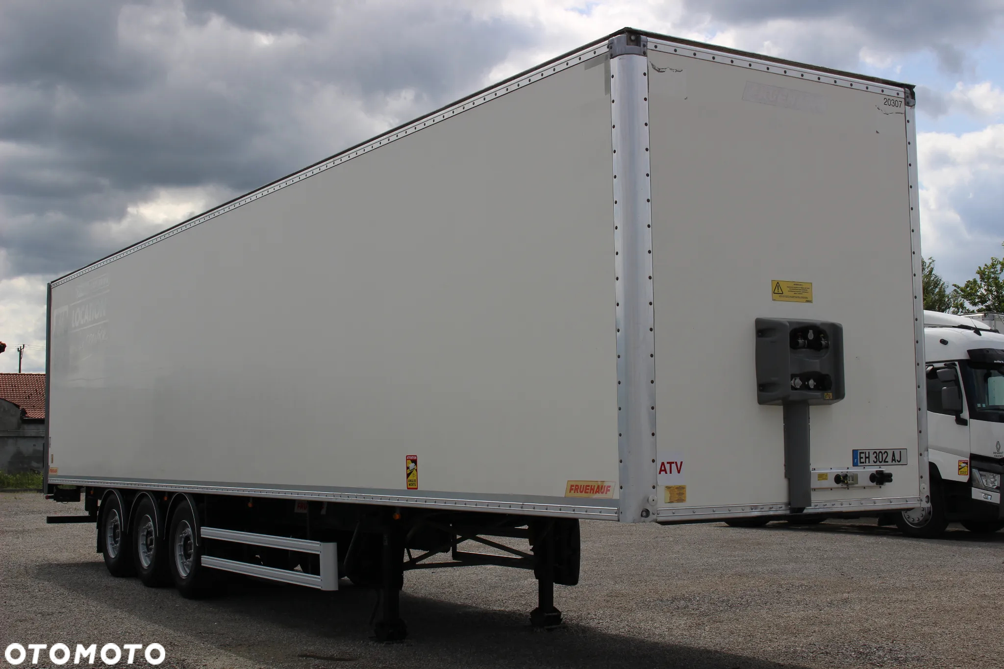 Fruehauf KONTENER /OŚ PODNOSZONA/Doppelstock/ OSIE SAF/ *SERWIS FR*/IDEALNY STAN / - 11