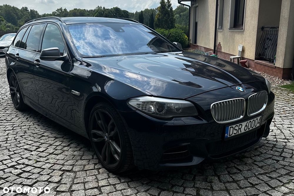 BMW Seria 5 M550d xDrive Sport-Aut - 2