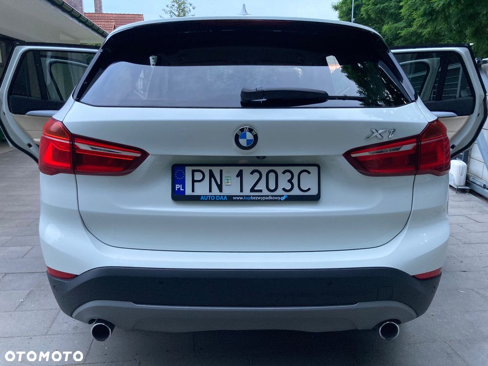 BMW X1 xDrive20i - 10