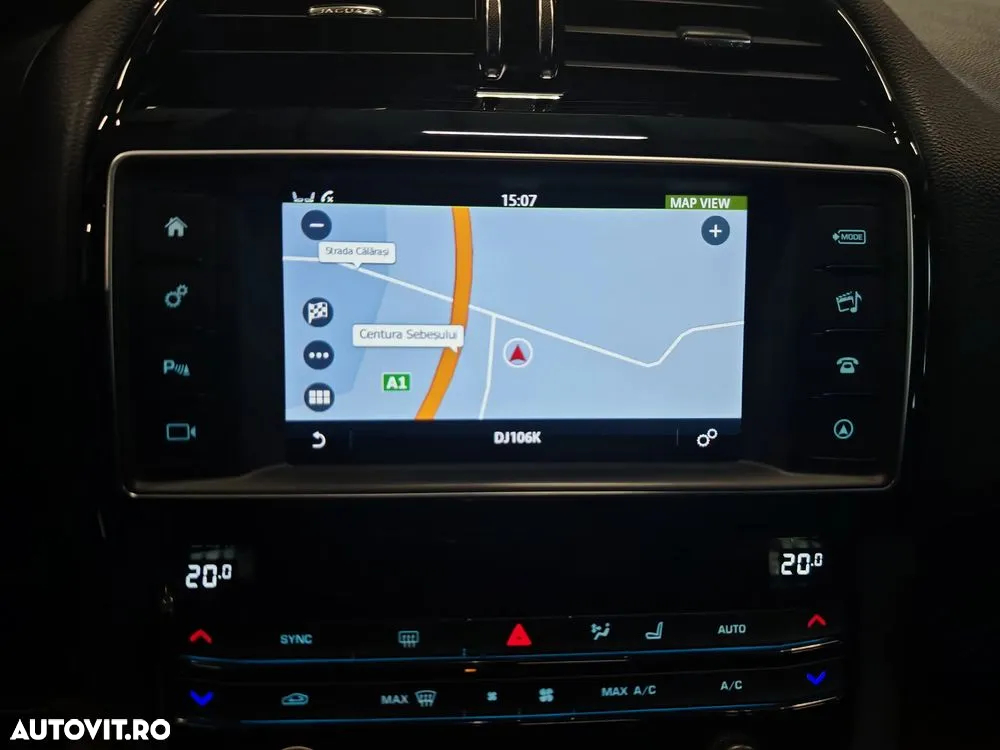 Jaguar F-Pace 20d AWD Aut. Prestige - 8