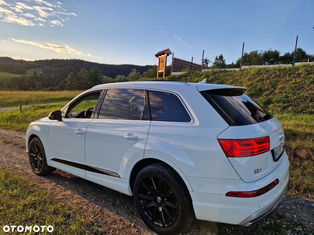 Audi Q7 - 10