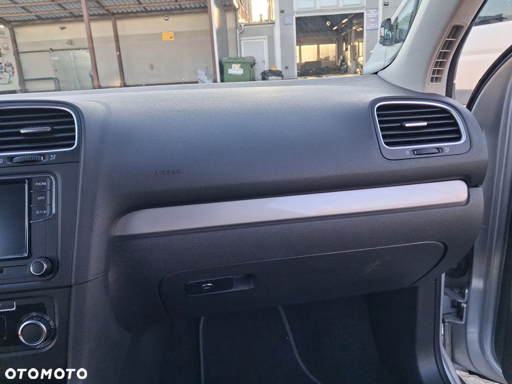 Volkswagen Golf 1.4 Style - 13