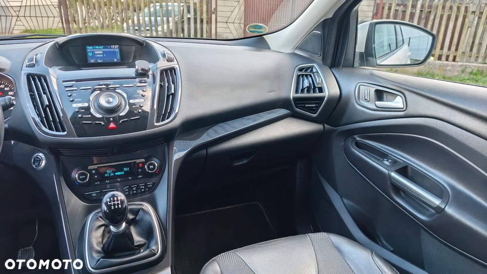 Ford Kuga 1.6 EcoBoost 2x4 Individual - 28