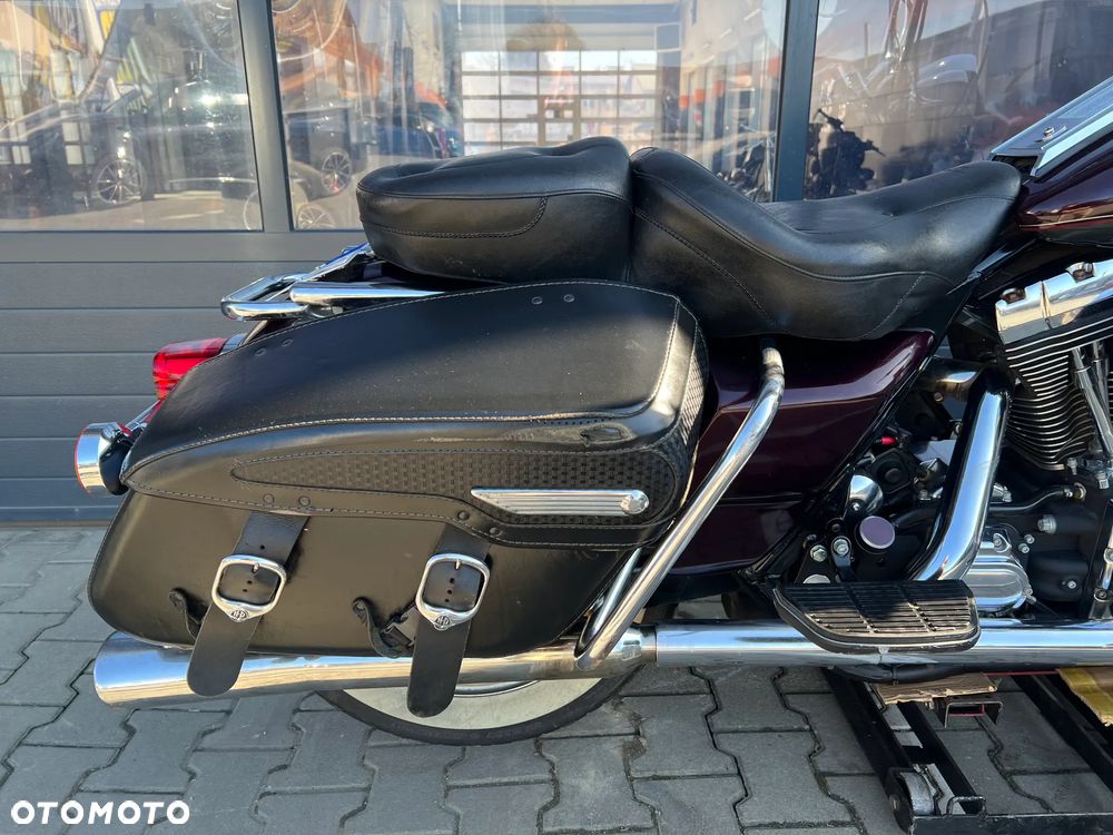 Harley-Davidson Touring Road King - 11