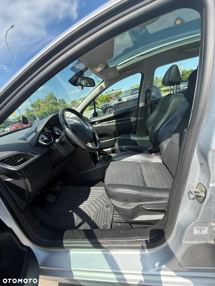Peugeot 207 90 HDi FAP forever - 7