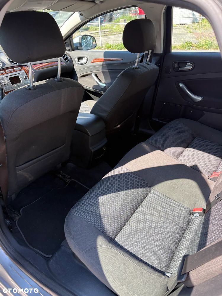 Ford Mondeo 2.0 TDCi Ghia - 20