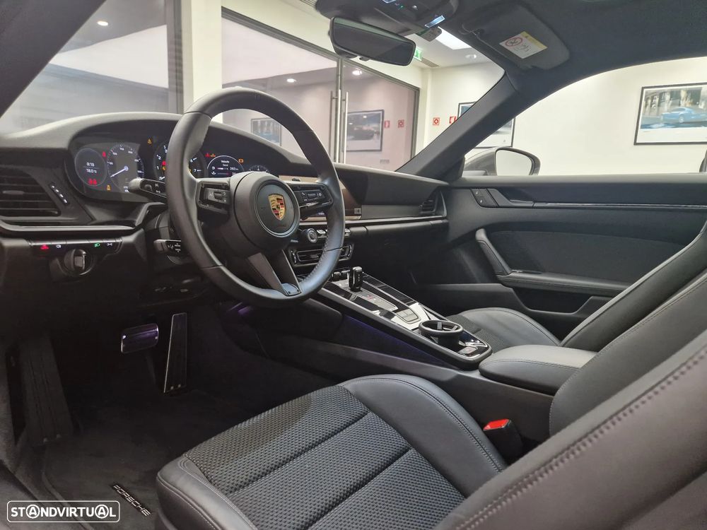 Porsche 911 (992) Carrera T PDK - 15