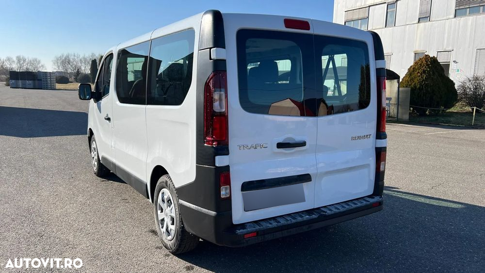 Renault Trafic Combi 2.0 Blue dCi 110 S&S L1 8+1 Life - 8