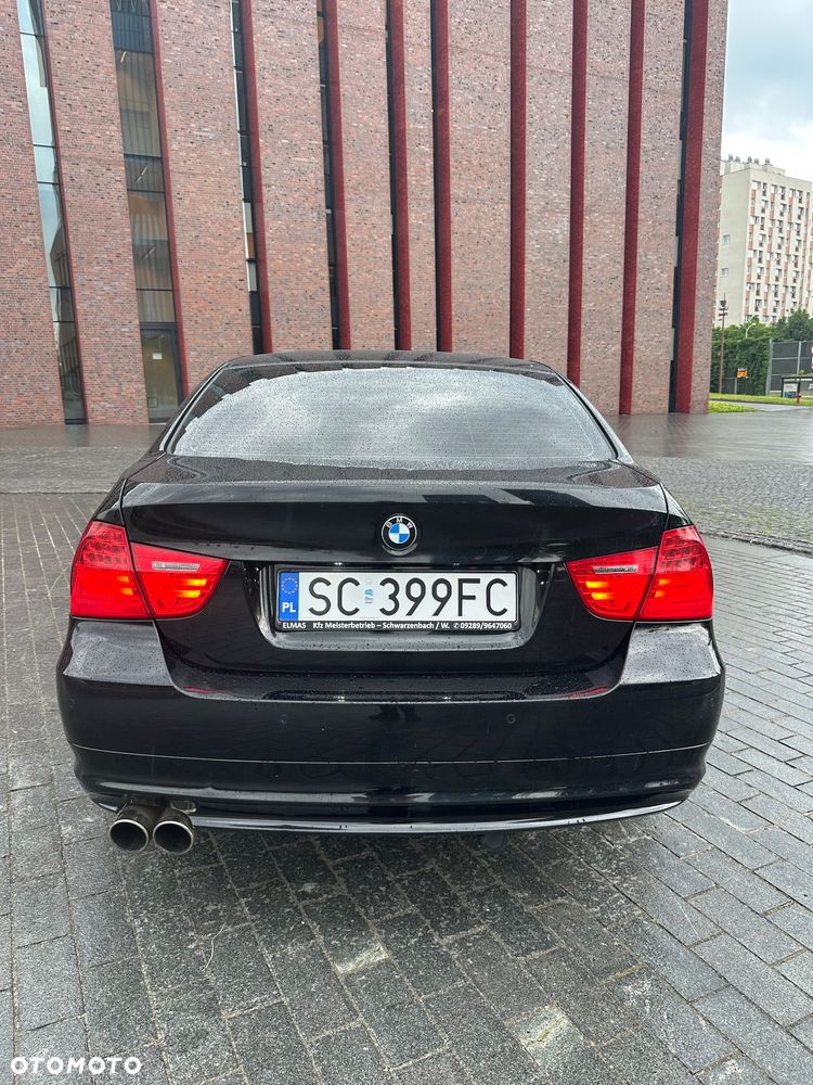 BMW Seria 3 318i Edition Sport - 6