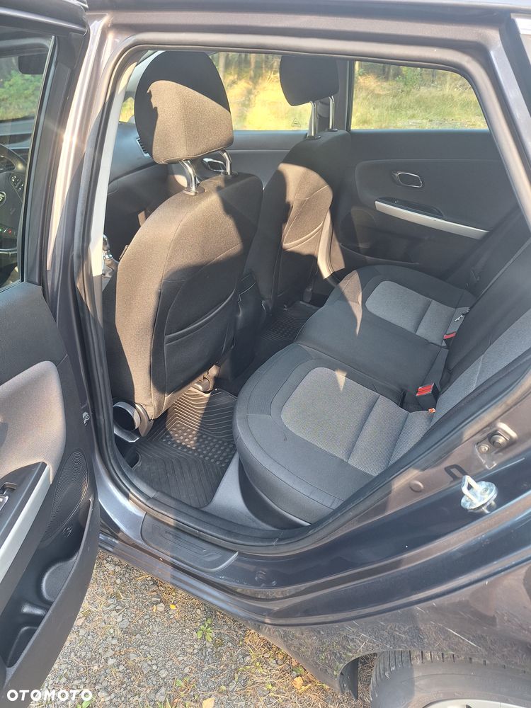 Kia Ceed - 9