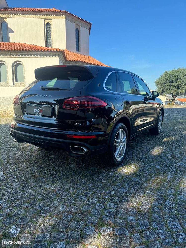 Porsche Cayenne - 6