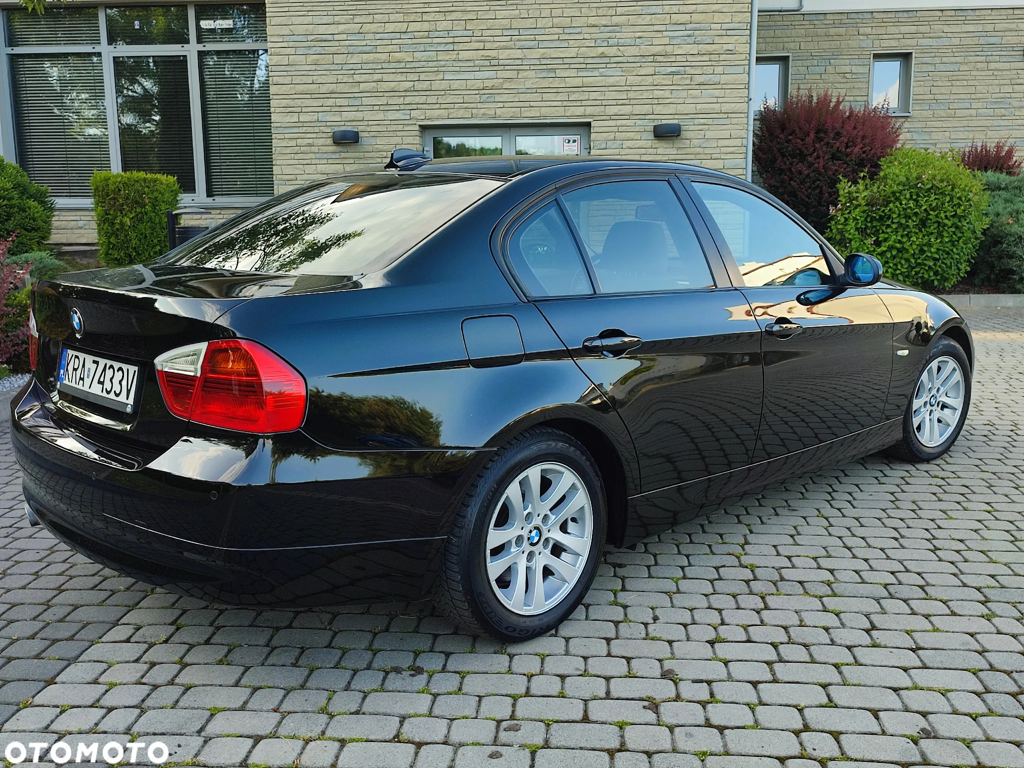 BMW Seria 3 318i - 4