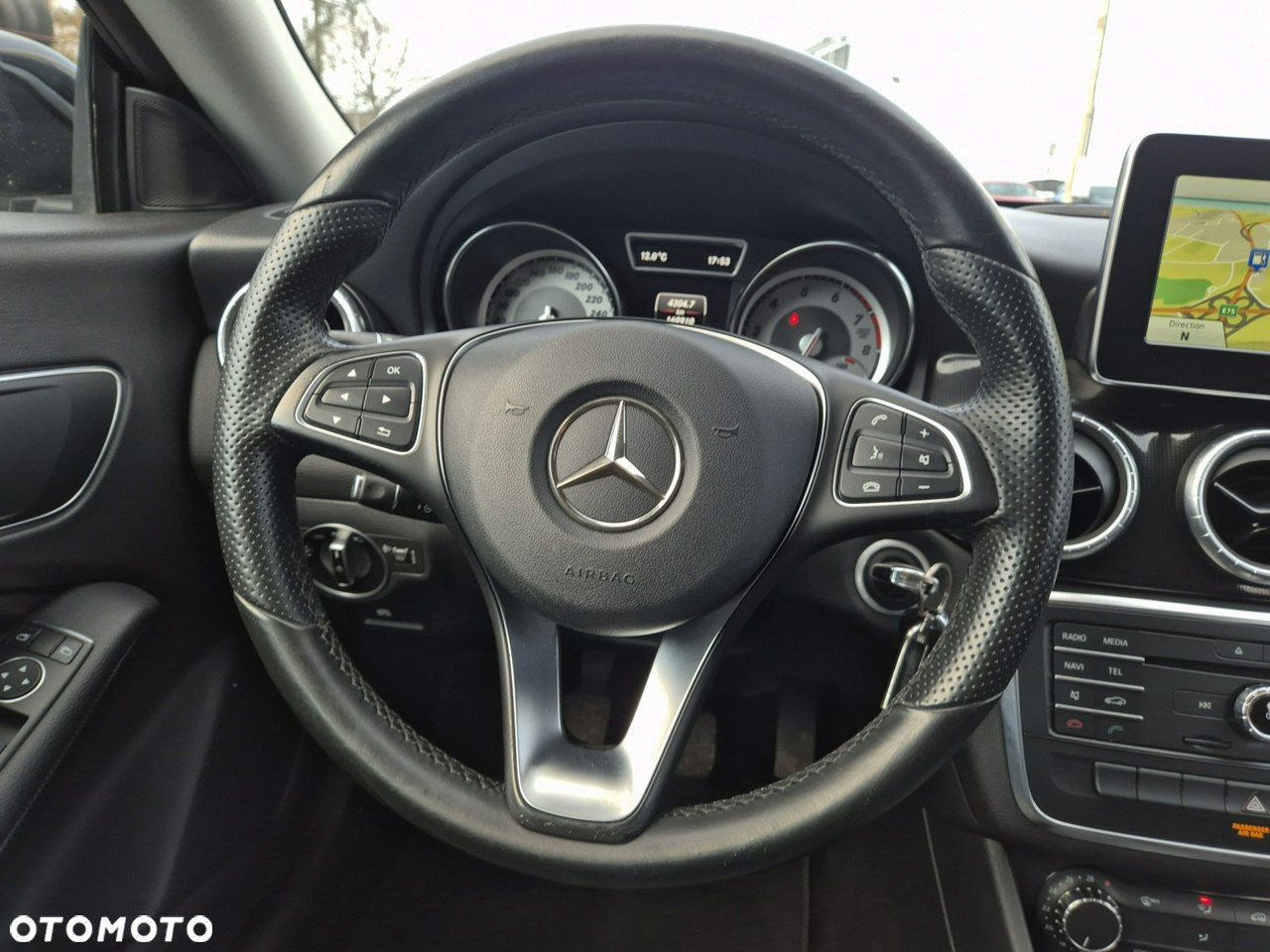Mercedes-Benz CLA - 26