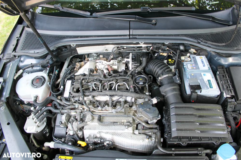 Volkswagen Passat 2.0 TDI Comfortline - 16