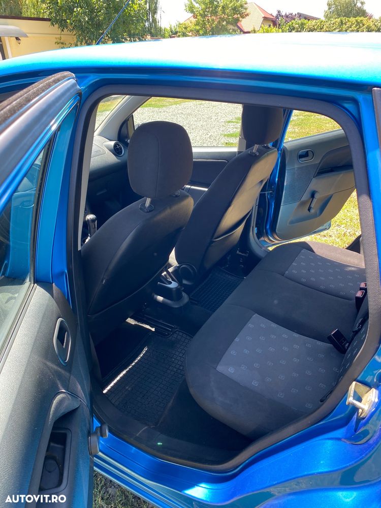 FORD Fiesta 2004 — imagine 8