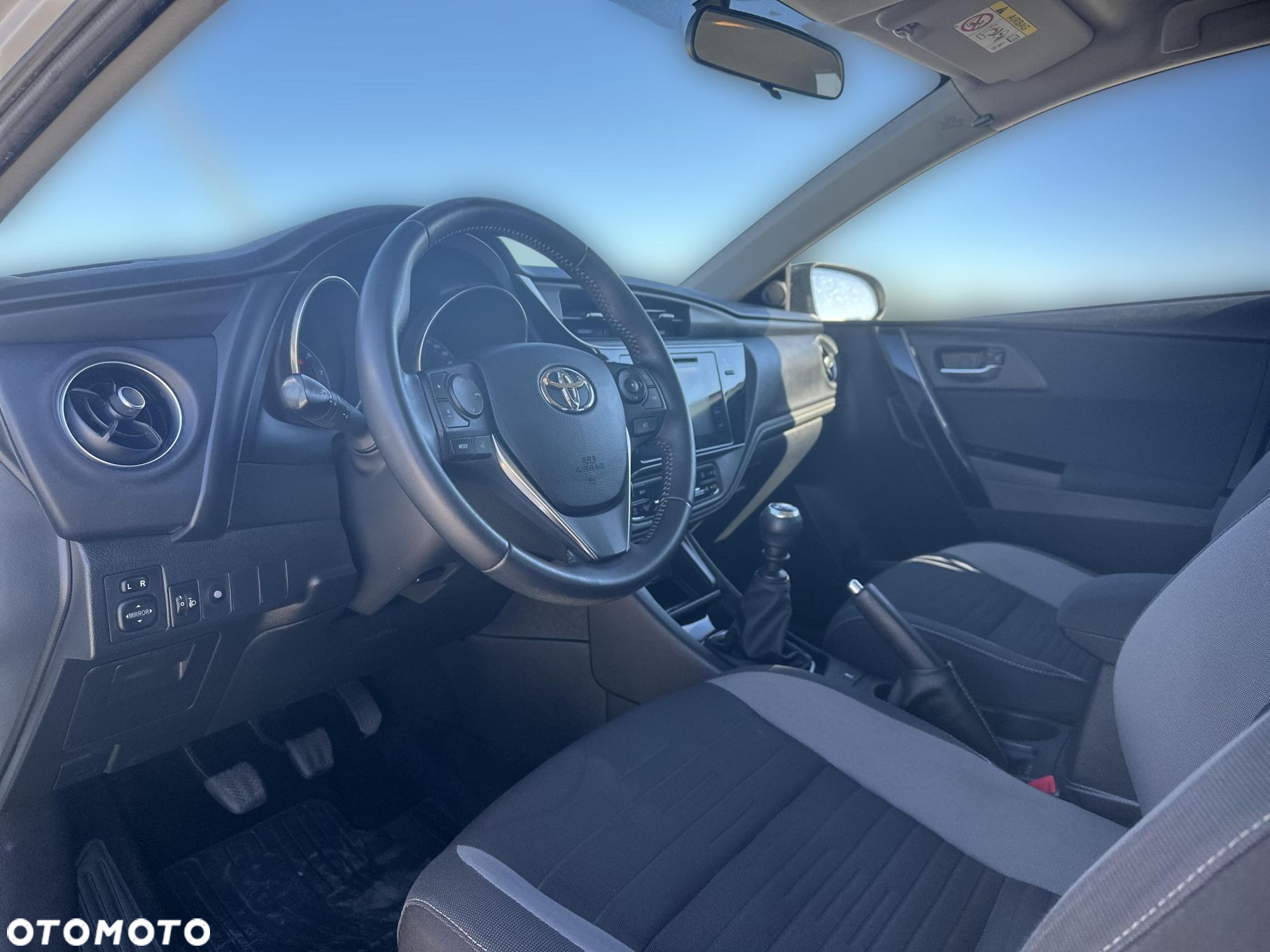 Toyota Auris 1.6 Comfort - 9