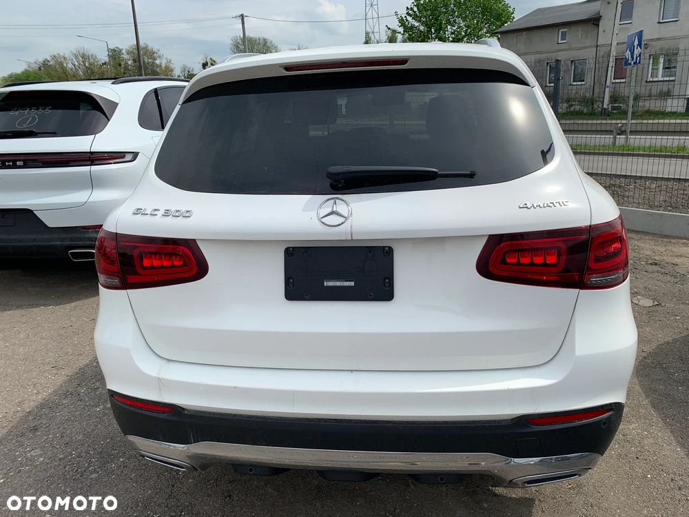 Mercedes-Benz GLC 300 4Matic 9G-TRONIC Edition Avantgarde - 5