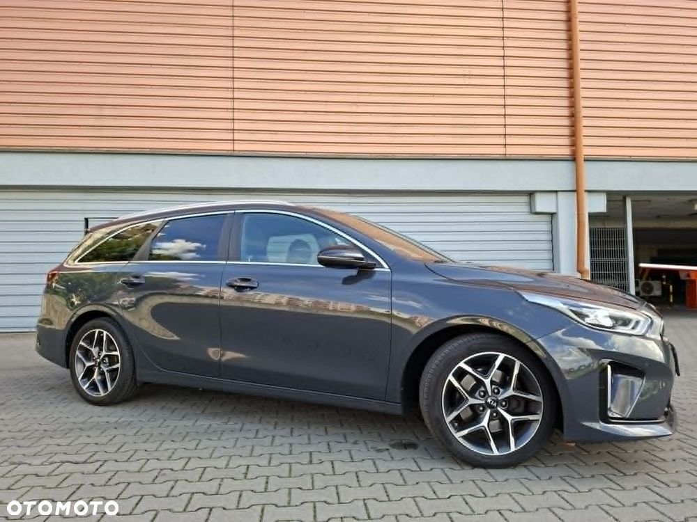 Kia Ceed 1.5 T-GDI DCT7 OPF GT Line - 22