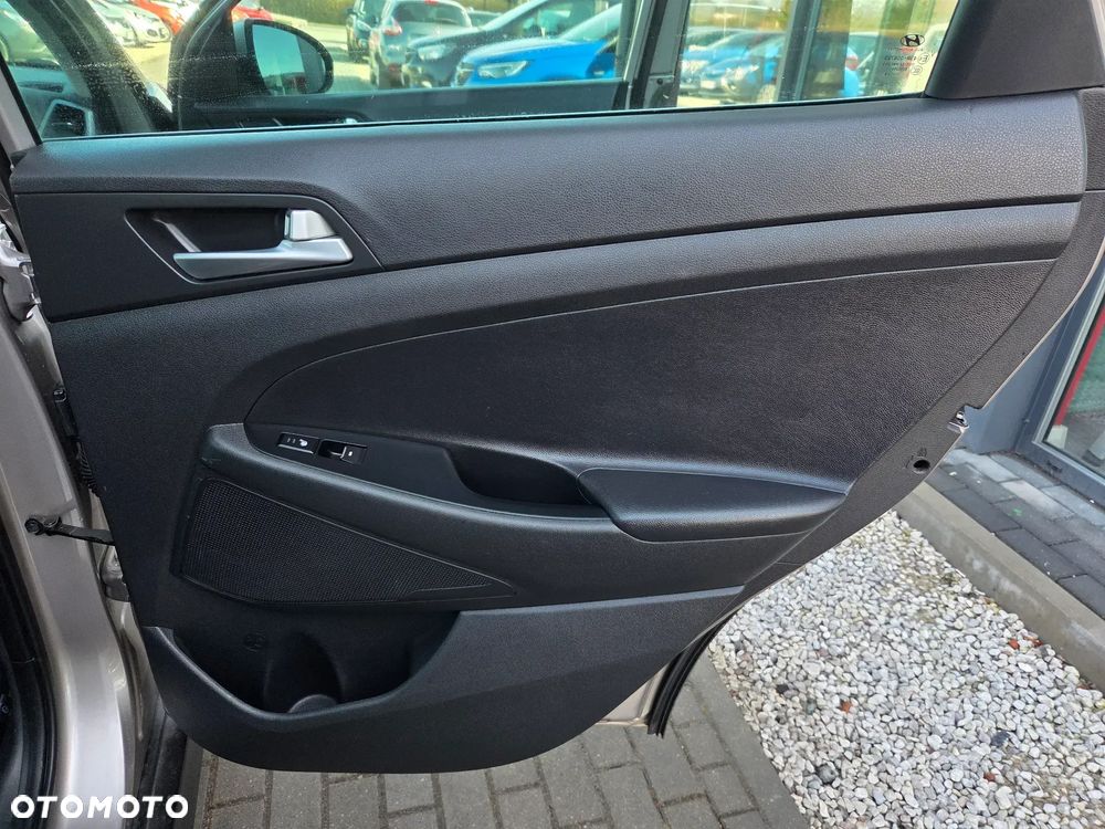 Hyundai Tucson blue 1.7 CRDi 2WD DCT Premium - 15