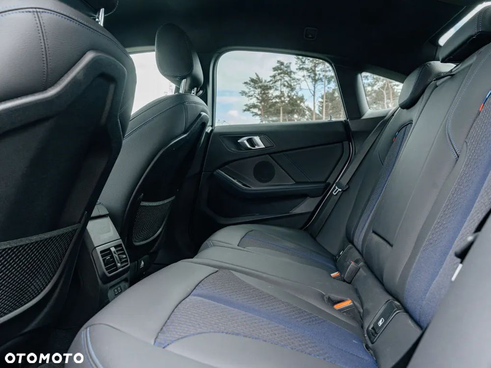 BMW Seria 2 218i M Sport - 11