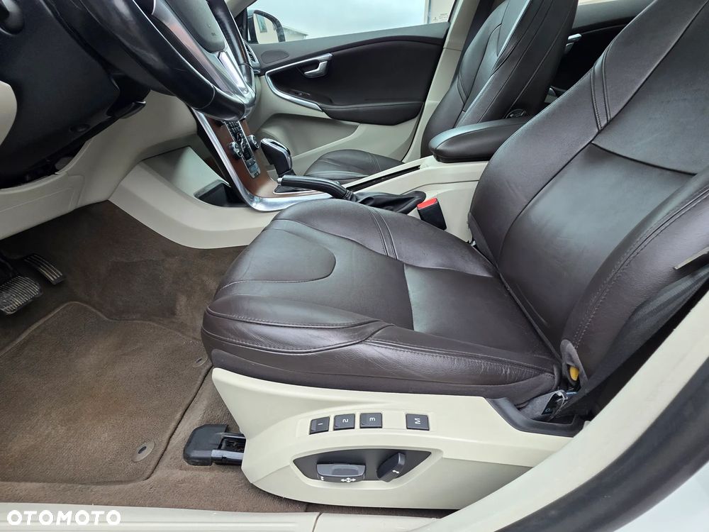 Volvo V40 - 17