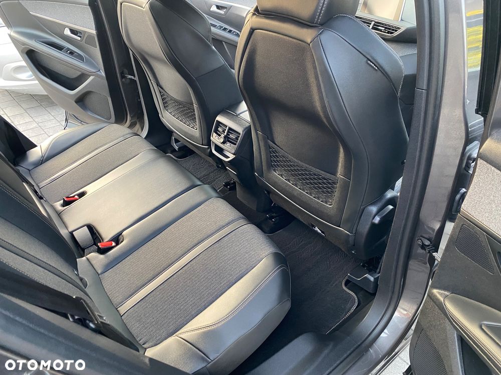 Peugeot 3008 1.5 BlueHDi GT Pack S&S EAT8 - 8