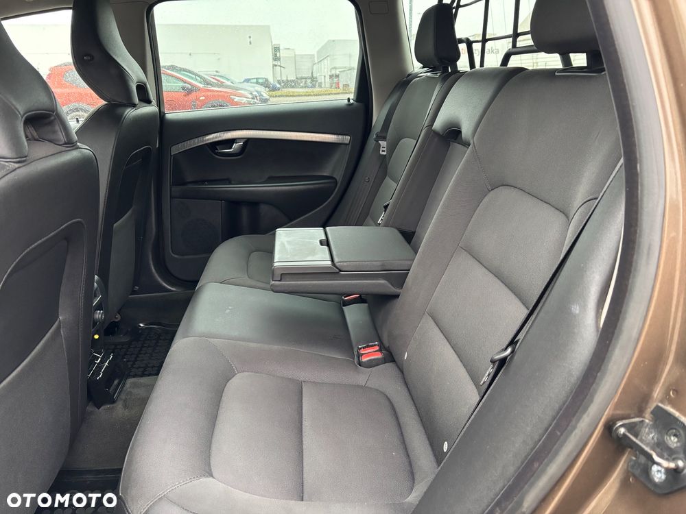 Volvo XC 70 D5 AWD Edition Pro - 12