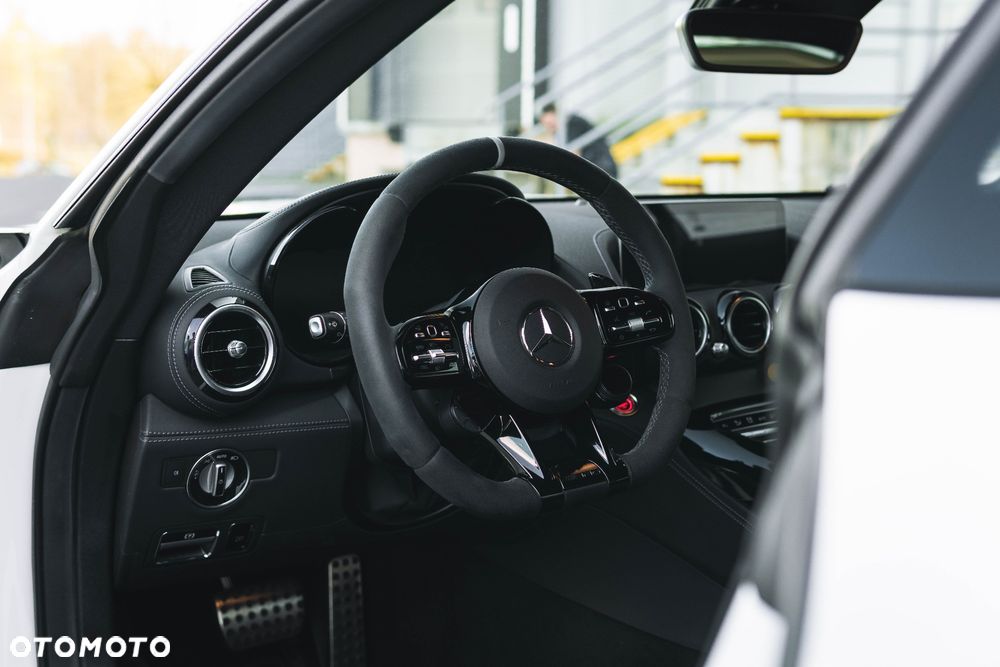 Mercedes-Benz AMG GT - 15