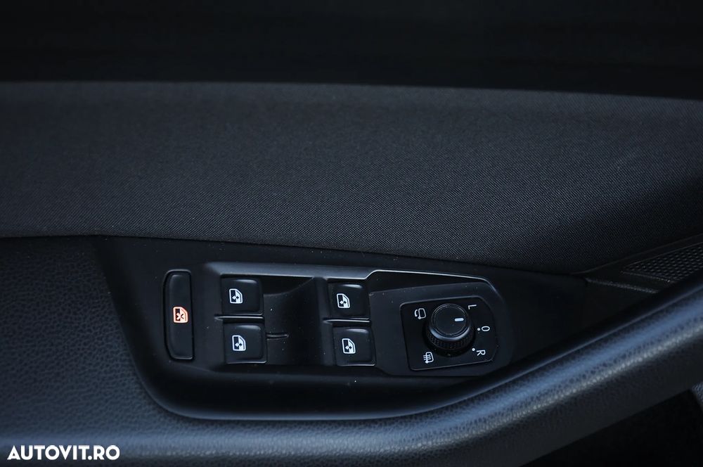 Volkswagen Passat 2.0 TDI DSG Comfortline - 11