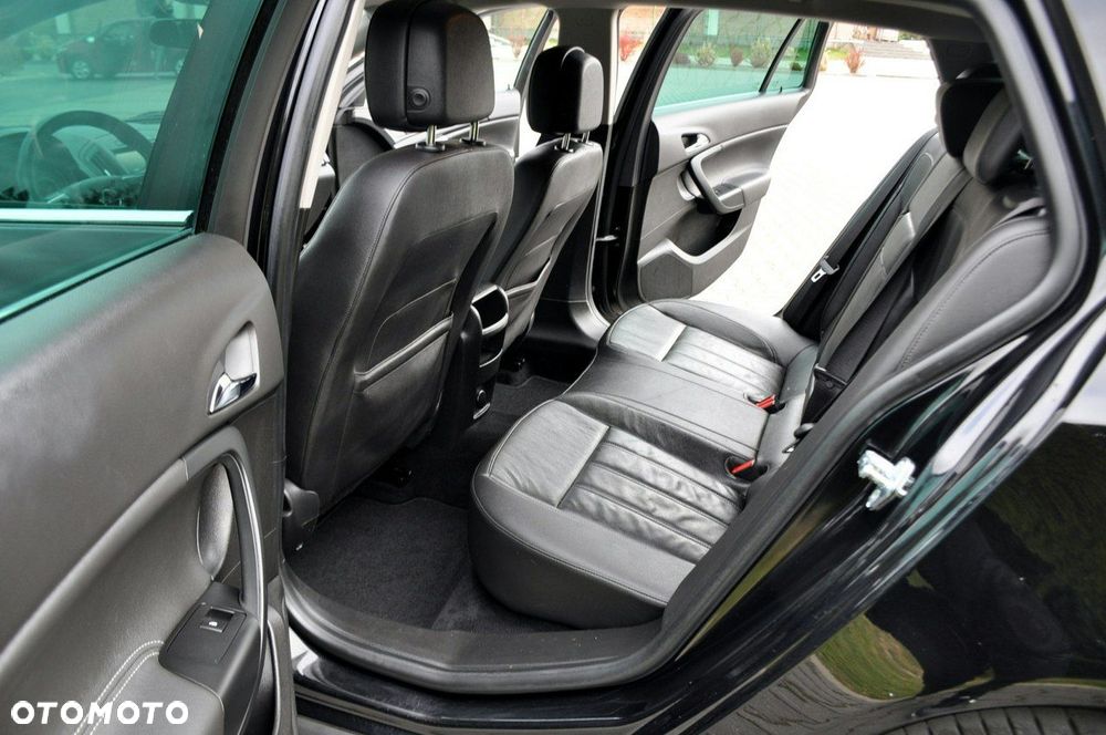 Opel Insignia - 20