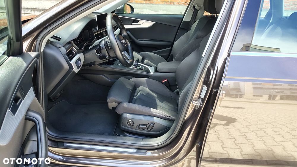 Audi A4 Allroad - 31