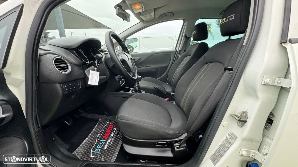 Fiat Punto 1.2 Lounge S&S - 17