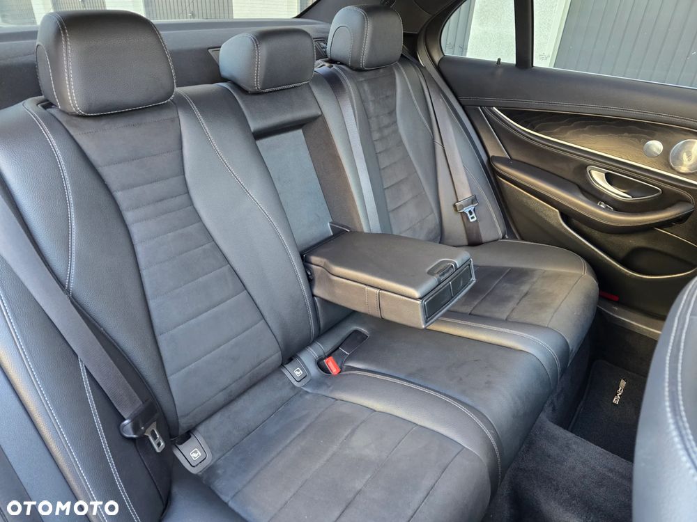 Mercedes-Benz Klasa E 220 d 4-Matic AMG - 21