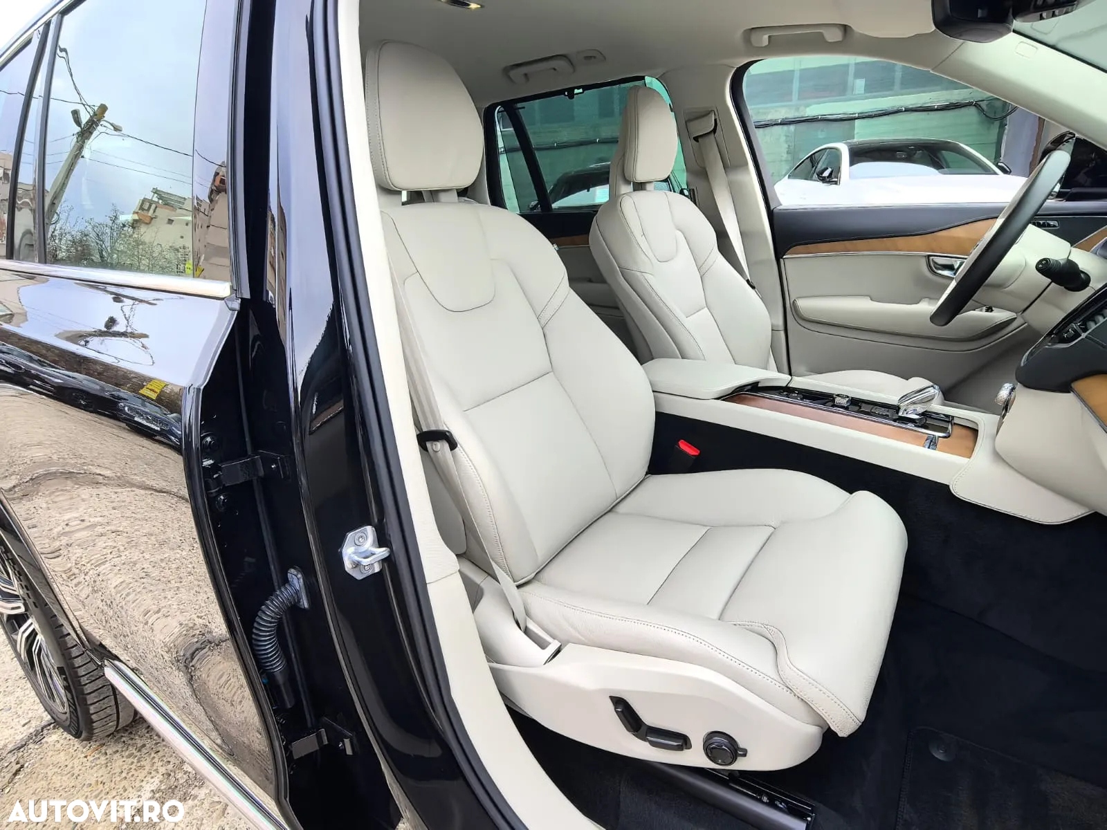 Volvo XC 90 T8 AWD Twin Engine Geartronic Inscription - 12
