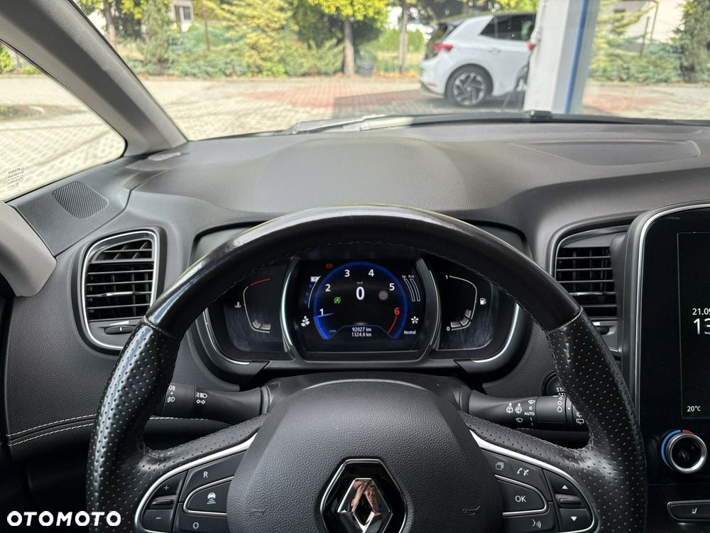 Renault Scenic TCe 140 GPF EDC BLACK EDITION - 23