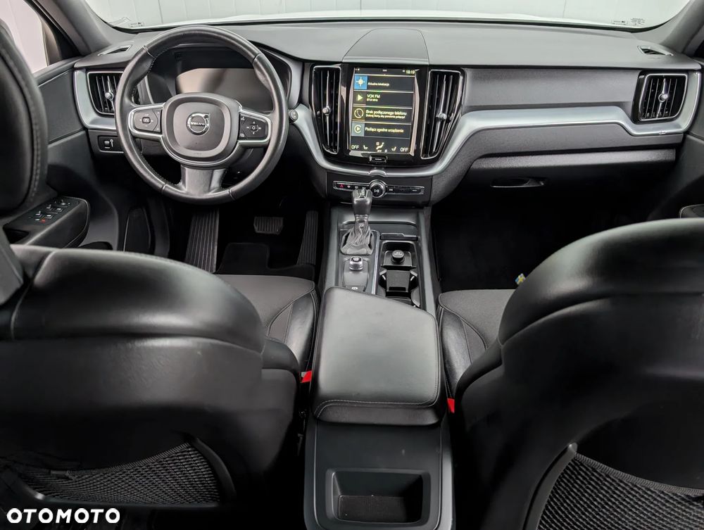 Volvo XC 60 D5 AWD Momentum - 17