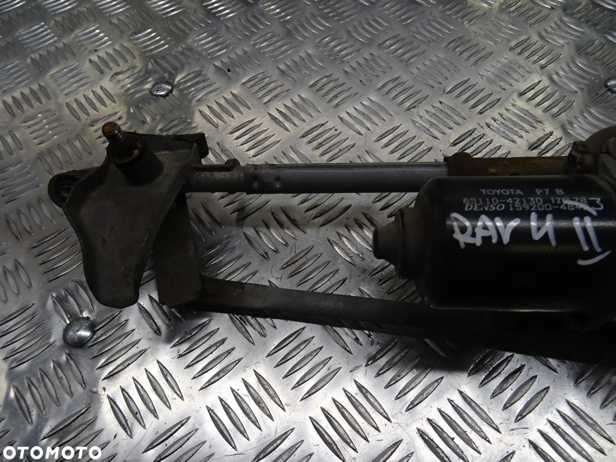 TOYOTA RAV4 II 00-03 2.0 B MECHANIZM WYCIERACZEK - 2