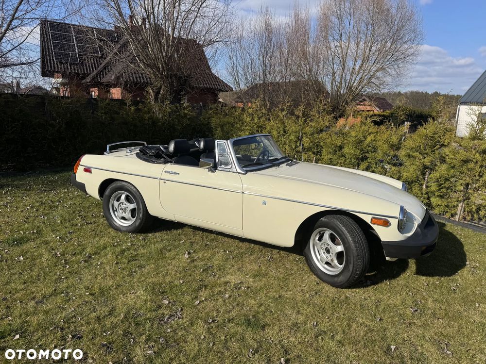 MG MGB - 18