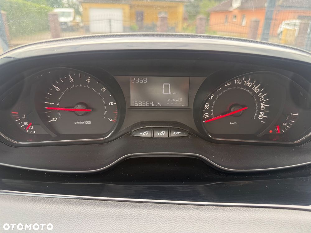 Peugeot 208 68 VTI Access - 23